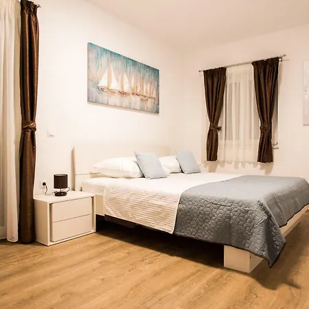Apartment Cambio Kastela