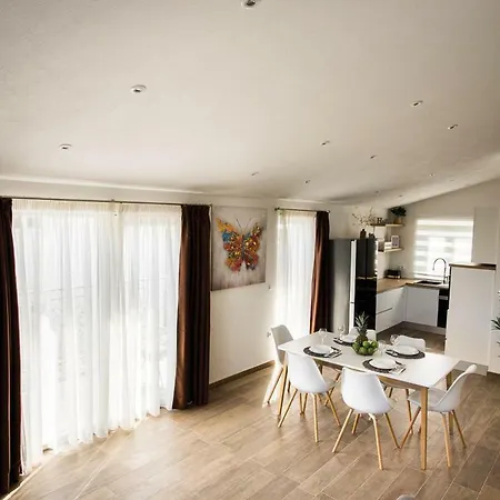 Apartman Cambio *